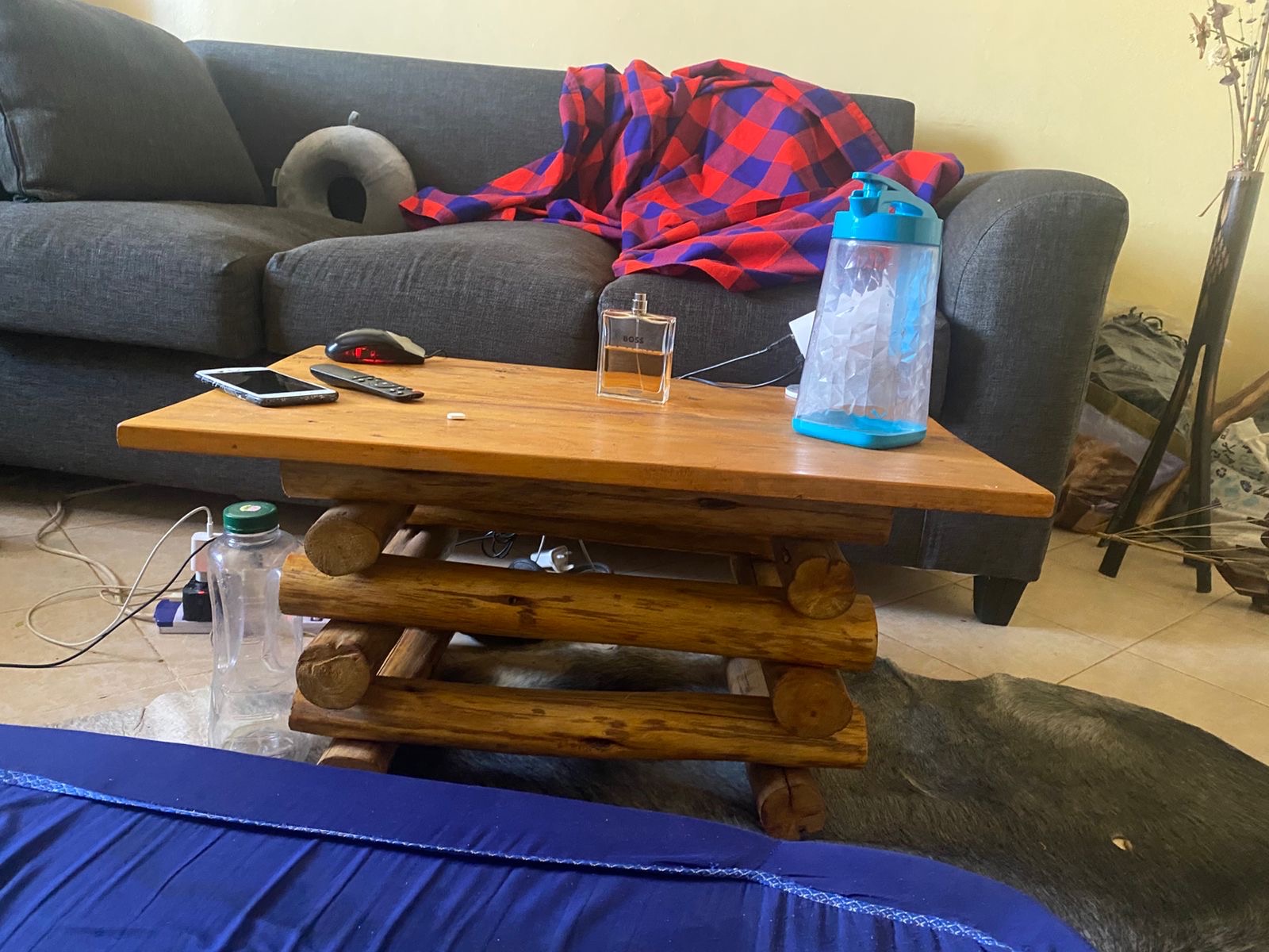 Used furniture for sale thumbnail 3